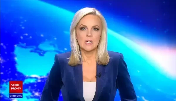 Două mașini au plonjat într-un râu din Iași, după o cursă nebună. Una dintre ele era de poliție, cu doi agenți la bord