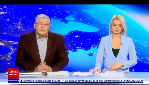 Doi urși de la Grădina Zoologică din Rădăuți s-au bucurat din plin de zăpadă. Cum au fost surprinși Baloo şi Bella