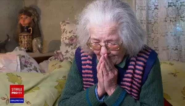 O bătrână de 85 de ani din Constanța a sunat la 112 și a cerut ajutor spunând că moare de frig și de singurătate