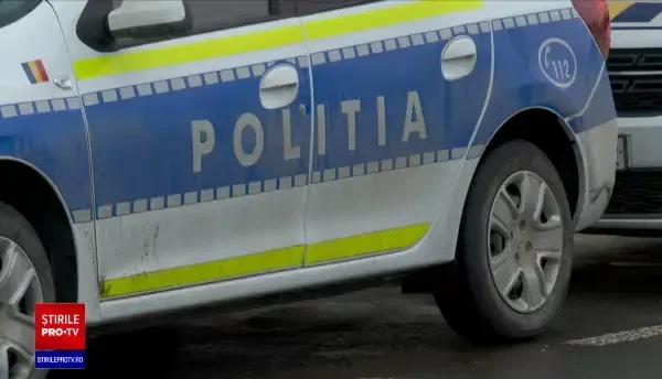 Un polițist aflat în timpul liber a fost bătut de trei tineri pentru că a intervenit când aceștia agresau o femeie