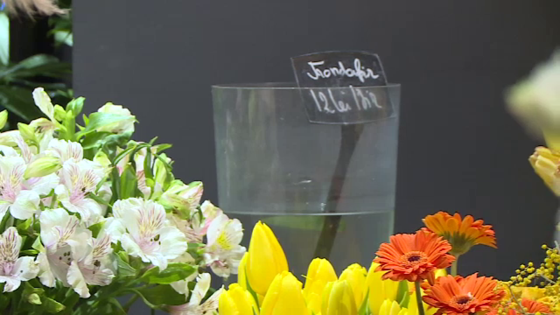 Florile se scumpesc. Producătorii se plâng că nu sunt ajutați de stat