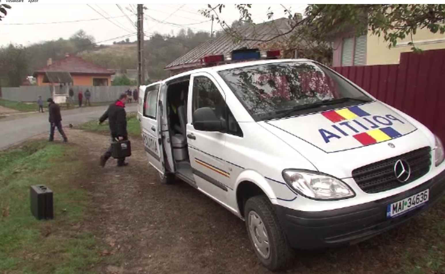 Profesor de informatică din Gorj, arestat pentru relații intime cu eleva lui de 16 ani. Ce au aflat polițiștii până acum