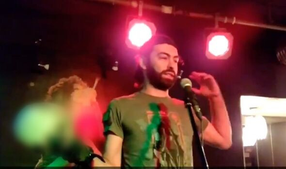 Ce s-a întâmplat cu comandantul rus care s-a urcat pe o scenă cu un craniu al unui militar ucrainean. ”Karma lovește din nou”