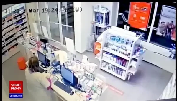Cine este luptătorul MMA care a jefuit o farmacie din Otopeni, înarmat cu un pistol