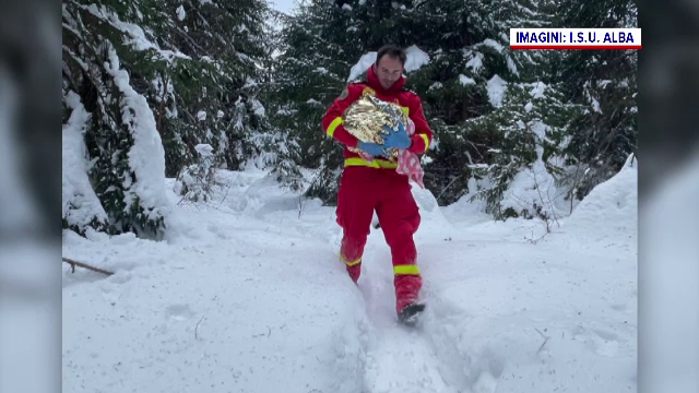 Drama a șapte copii din Alba care au rămas fără mamă. Femeia s-a stins la doar câteva zile după ce a născut acasă