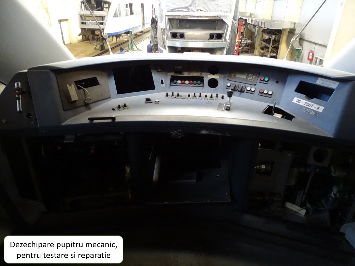 Cum arată prima Săgeată Albastră după reparația capitală | GALERIE FOTO