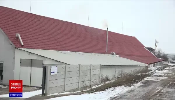 Un bărbat din Alba s-a ales cu arsuri grave după ce a provocat o explozie. Pacientul, transferat de urgență la București