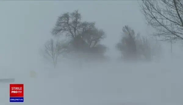 Viscolul puternic afectează traficul din toată țara. Avertisment meteo de vreme rece, valabil toată săptămâna