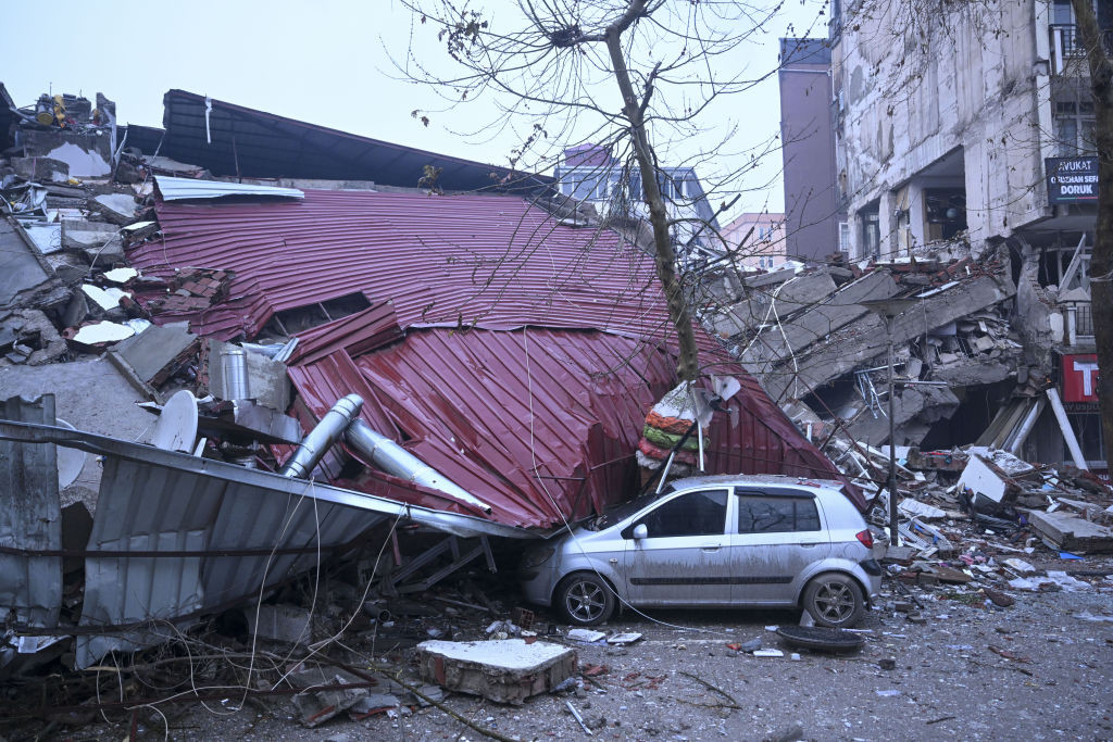 Distrugeri greu de închipuit în provincia turcă Hatay, la granița cu Siria. Imaginile groazei care au făcut înconjurul lumii