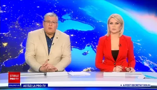 Operațiune de salvare inedită, în Neamț. Un câine a fost scos teafăr, după ce a alunecat pe zăpadă și a căzut într-o fântână