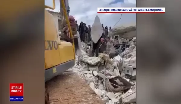 Distrugeri greu de închipuit în provincia turcă Hatay, la granița cu Siria. O autostradă s-a rupt în două