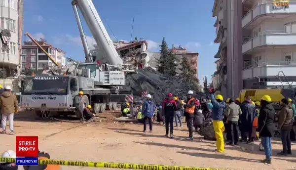 Momentul în care salvatorii cer să se facă liniște