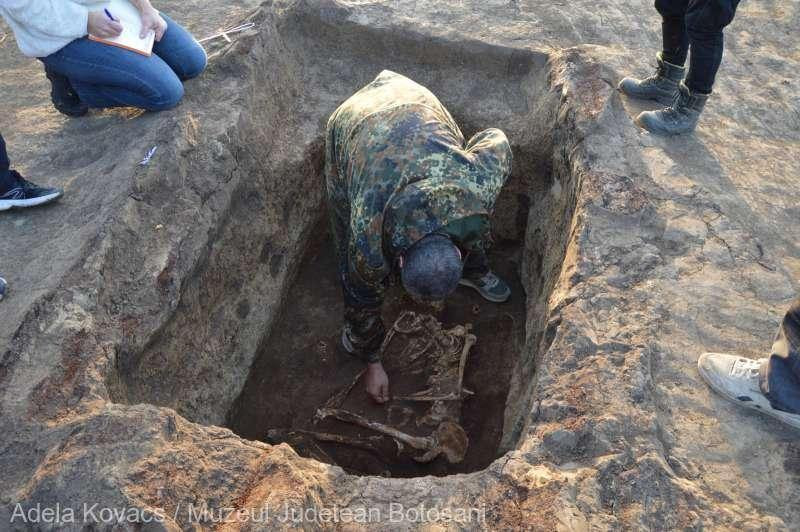 Descoperirea făcută într-un tumul din județul Botoșani oferă informații prețioase despre trecut. FOTO