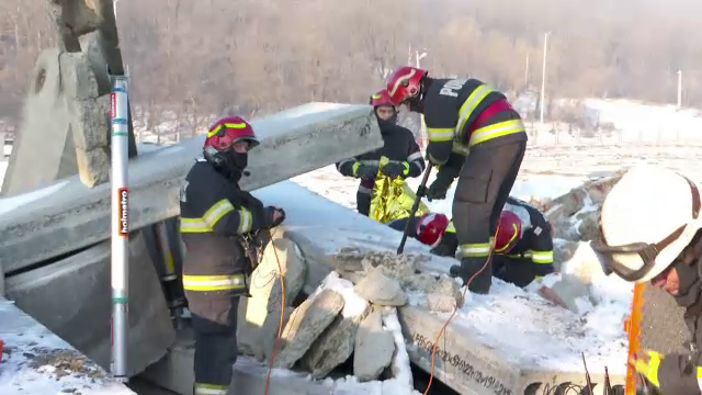 Cum arată cel mai modern poligon de antrenament al pompierilor din România. GALERIE FOTO
