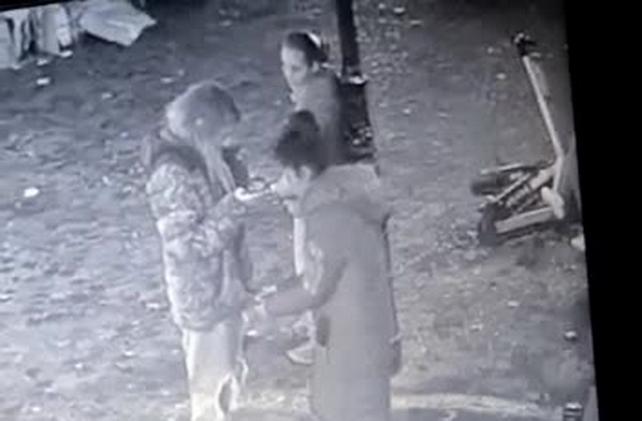 Polițiștii din Capitală caută victimele unui grup de presupuse hoațe din buzunare care acționau în Centrul Vechi