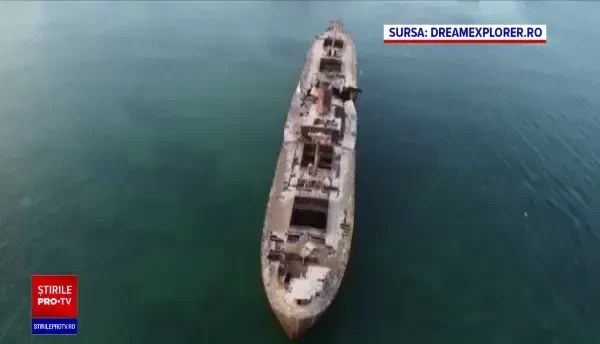 Epava din Costinești se dezmembrează pe zi ce trece. Cum arată acum simbolul stațiunii tineretului de pe litoralul românesc