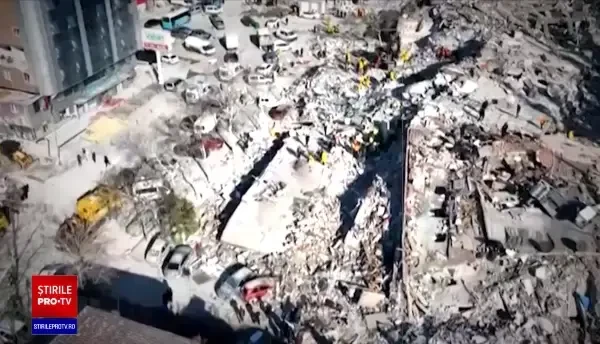 Gabriela a încropit o bucătărie de campanie pentru sinistrații din Gaziantep: „Am zis că am două mâini şi un suflet”