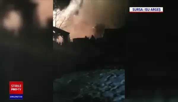 Gerul care persistă în România a dat de furcă pompierilor chemați să stingă un incendiu. Apa îngheța în furtunuri