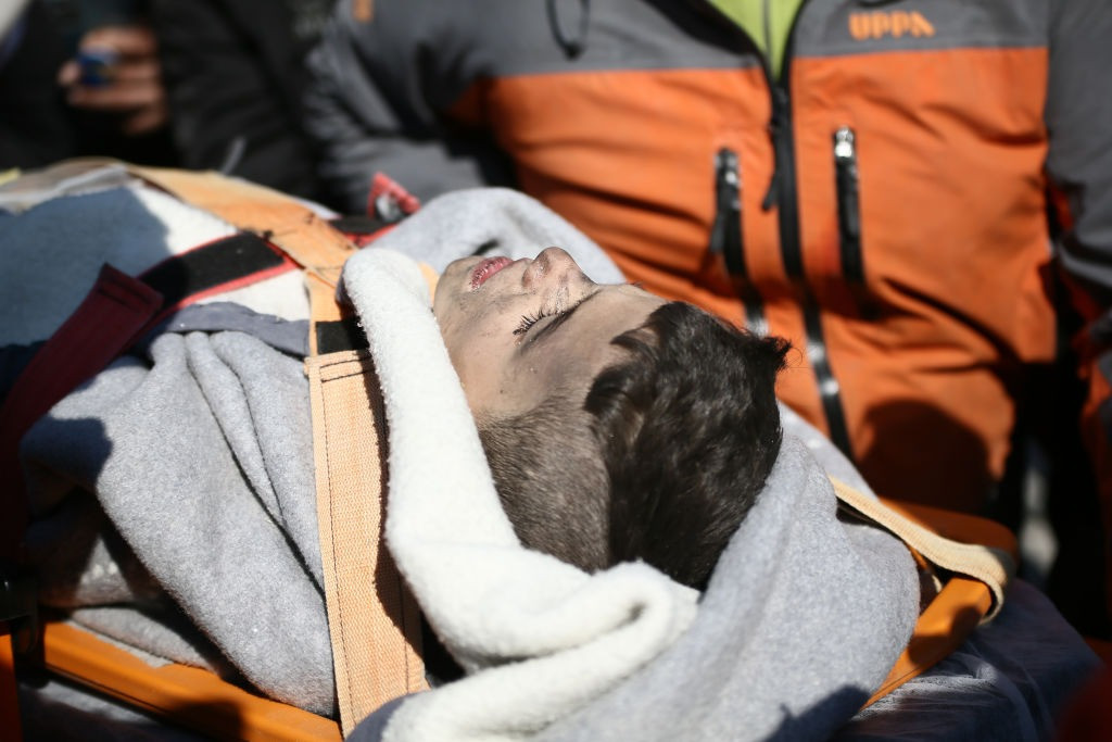 Reportaj BBC în Adana | Ei sunt anonimii dezastrului din Turcia. Copiii ale căror nume "au fost şterse" de cutremure