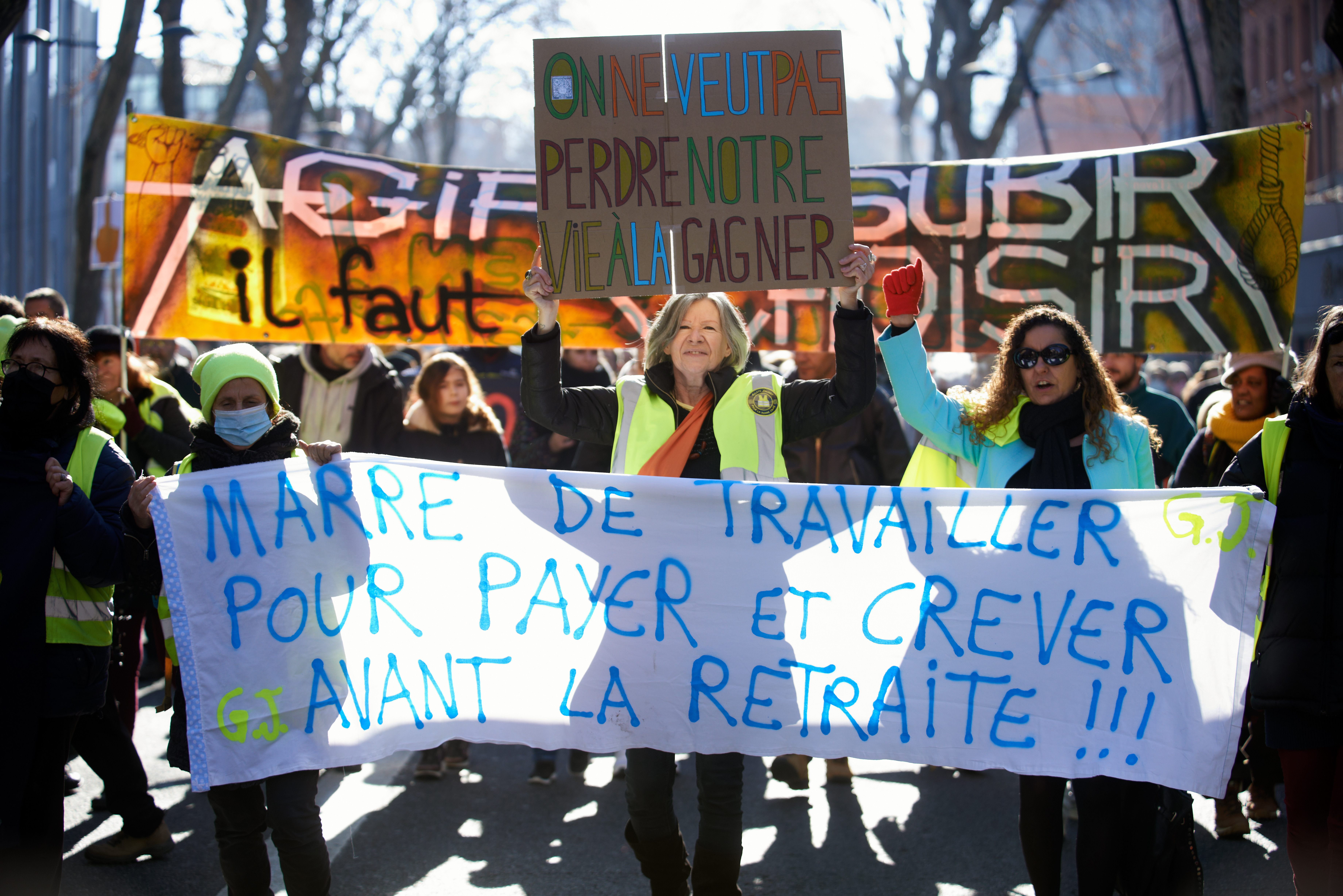 Proteste masive în Franța. Sute de mii de persoane au demonstrat împotriva controversatei reforme a pensiilor | VIDEO