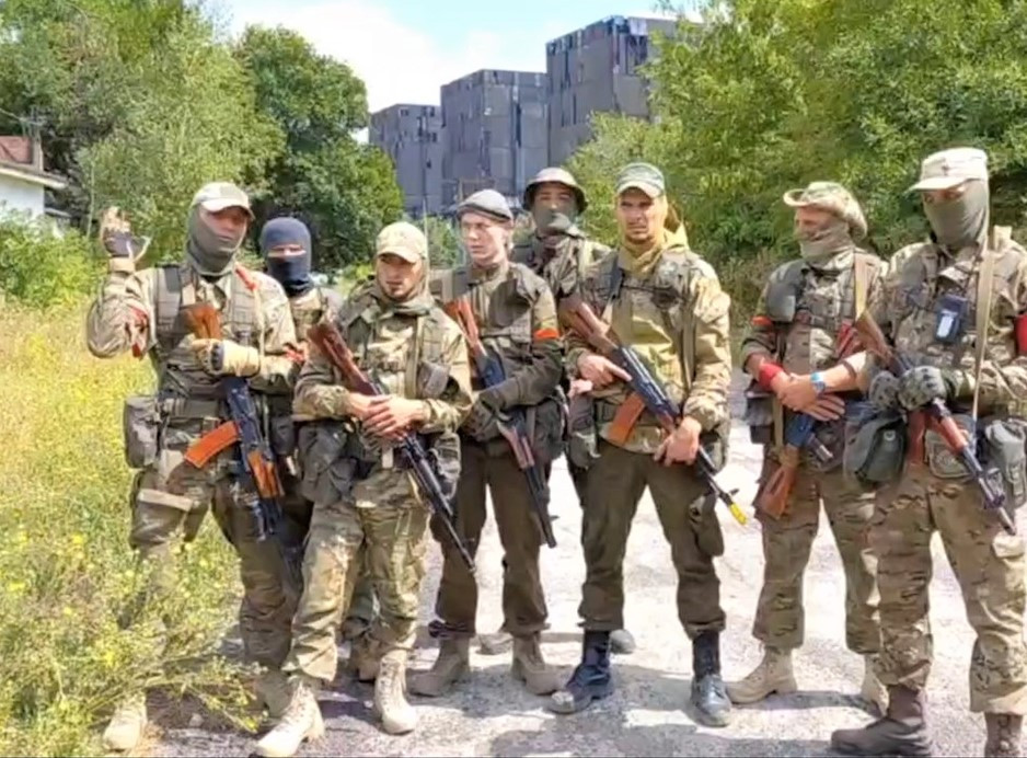 Deținuții lui Prigojin, din gruparea Wagner, nu luptă pentru bani în Ucraina. De ce au dat zeghea pe uniforma militară