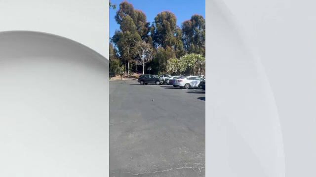 O șoferiță drogată a provocat pagube majore. S-a izbit intenționat de alte mașini aflate într-o parcare