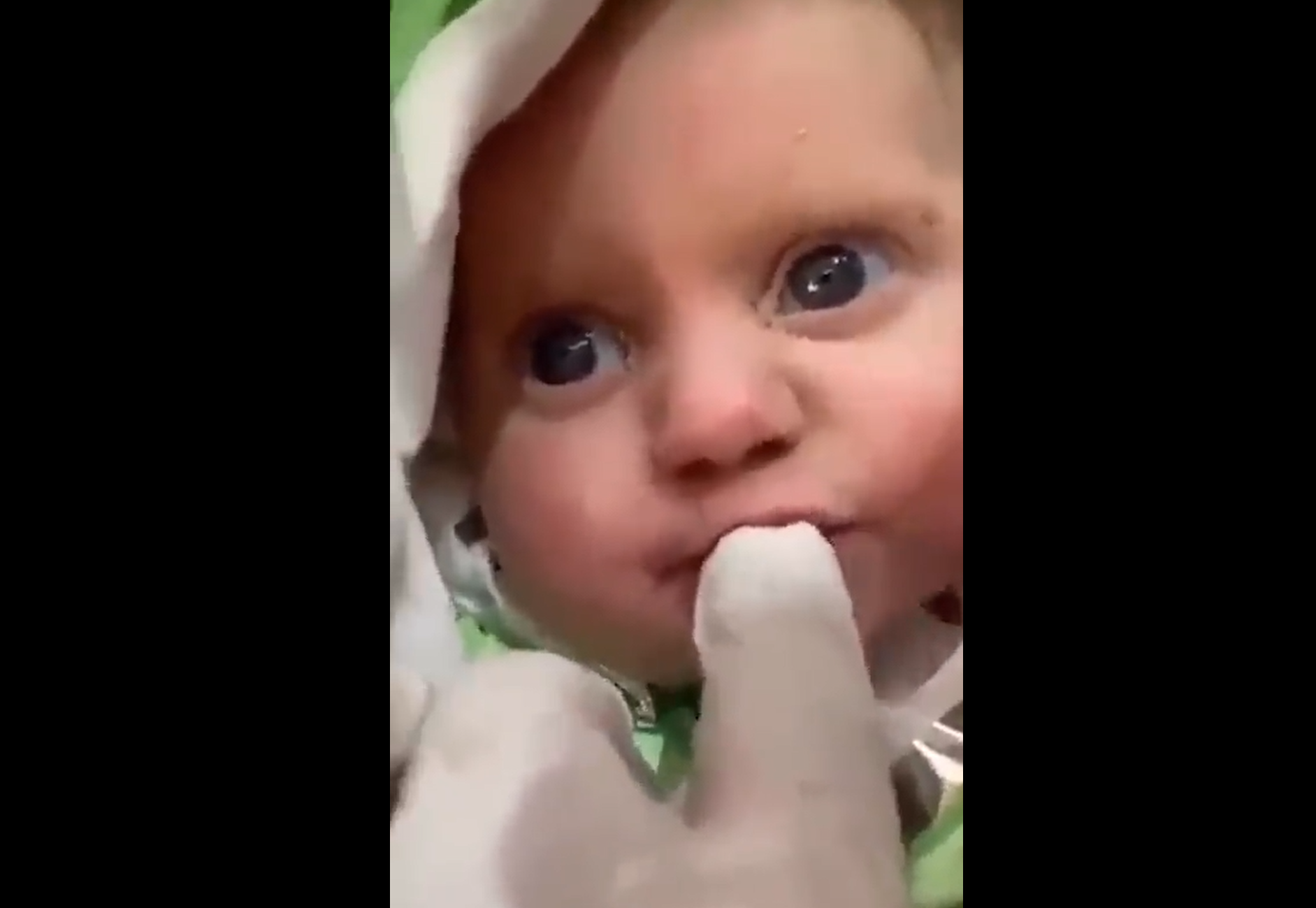 Minunile există și după dezastru. Bebeluşul salvat după 107 ore de sub dărâmături se simte bine, anunță un ministru turc