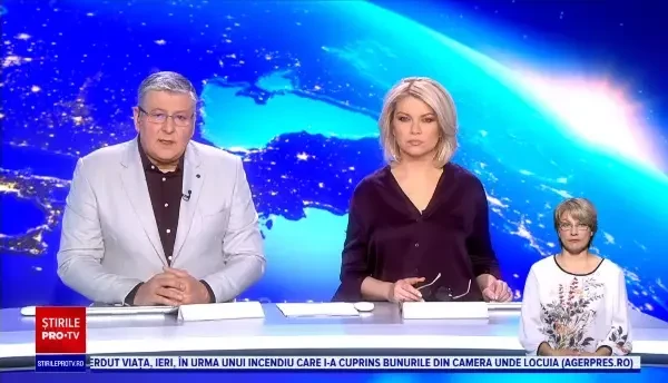 O mașină s-a făcut scrum pe un drum național din Mehedinți. Proprietara, o bătrână de 75 de ani, a fost salvată la timp