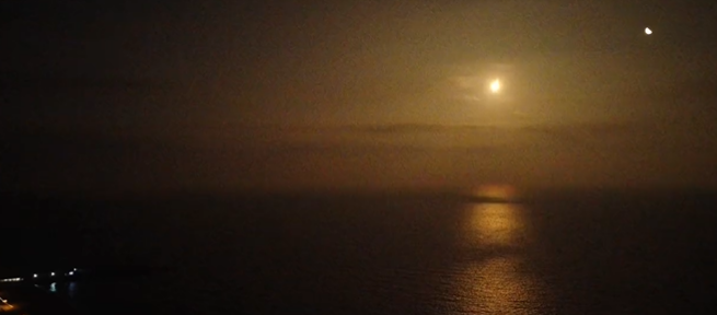 „Minge de foc” pe cerul Europei. Un asteroid a intrat în atmosfera Pământului | VIDEO