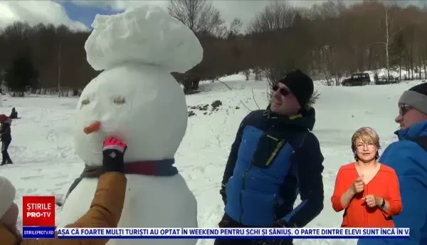 Festivalul Oamenilor de Zăpadă din Neamț. Cel care a câștigat marele premiu are asigurată o vacanţă la mare