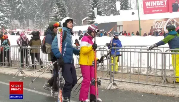 Turiștii au ales să-și petreacă weekendul la munte, însă nu au lipsit nici incidentele. Sfaturile salvamontiștilor montani