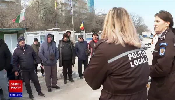 Scandal la intrarea în Mamaia. Ultim avertisment pentru pescari, pentru a-și demola cabanele construite în apropierea plajei