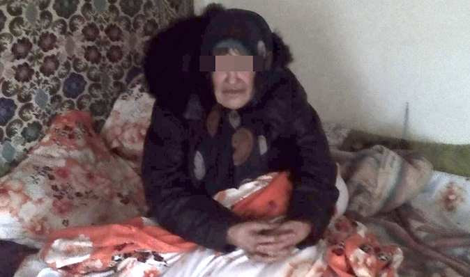 Bătrâna din Vaslui udată ca să moară înghețată, bătută din nou, de același individ lăsat în libertate