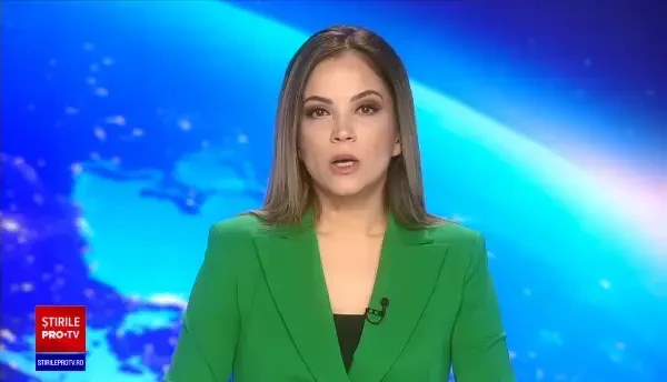 Alertă în Sibiu. Un urs a fost filmat în timp ce alerga nestingherit pe străzile din Șelimbăr | VIDEO