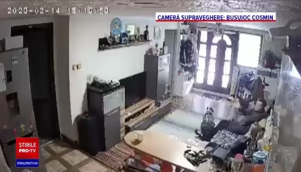 Efectele cutremurului de marți, din Gorj. O bucată din fațada unui teatru din Târgu Jiu s-a prăbușit peste mesele unei terase