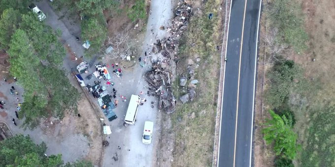 Accident grav între un autobuz și un microbuz, în Panama. Cel puțin 33 de persoane au murit. FOTO & VIDEO