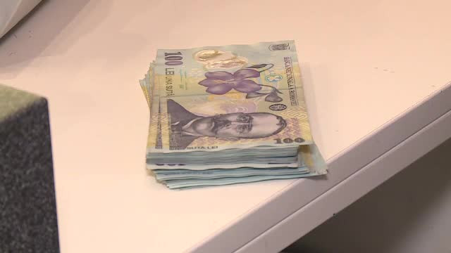 Bucureștenii vor putea depune cererile pentru obținerea venitului minim de incluziune. Câți bani pot primi familiile