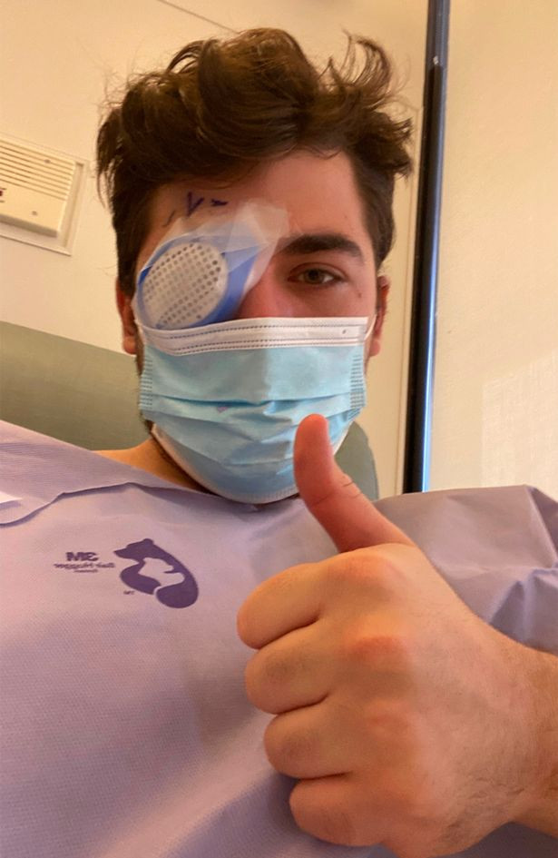 Greșeala banală făcută de un tânăr înainte să se culce. Și-a pierdut vederea la un ochi