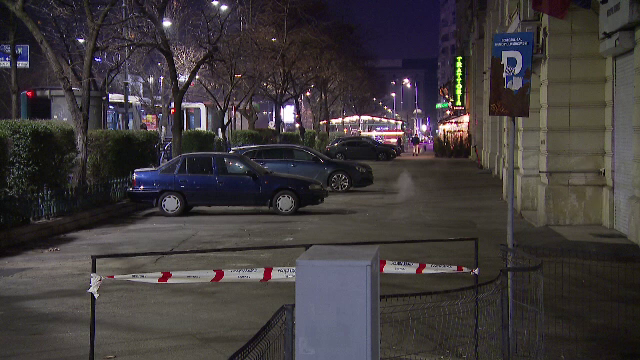 Locatarii unui bloc din Capitală, supărați că nu mai au unde să-și parcheze mașinile. Ce spune Primăria sectorului 4