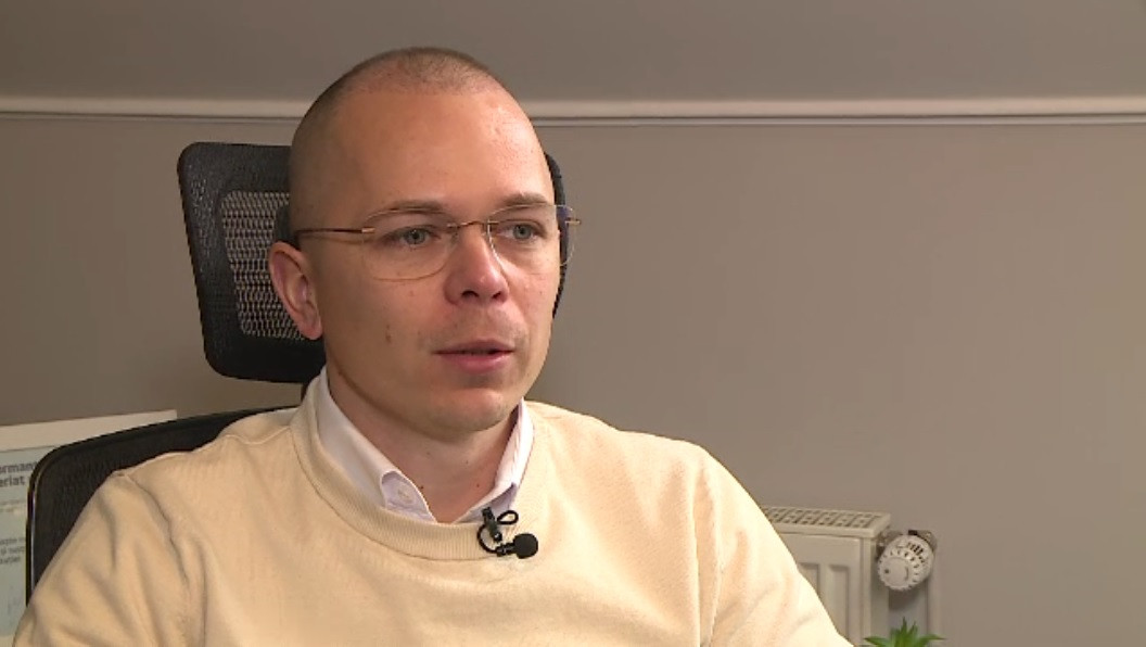 Povestea unui om de afaceri care a descoperit cheia succesului. La 24 de ani i-a venit ideea care avea să-i schimbe viața