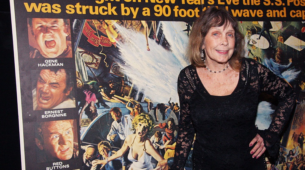 A murit Stella Stevens, actrița care a jucat alături de Elvis Presley în "Girls! Girls! Girls!"