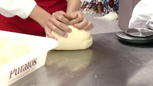 S-a încins competiția la Cluj-Napoca. Zeci de elevi din toată țara au participat la Olimpiada de Brutărie și Patiserie