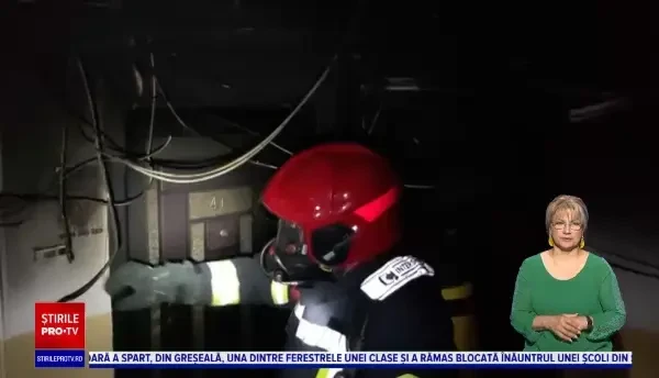 Un incendiu a izbucnit într-un bloc, după ce un bărbat a încercat să folosească butelia. Ce le-a povestit polițiștilor