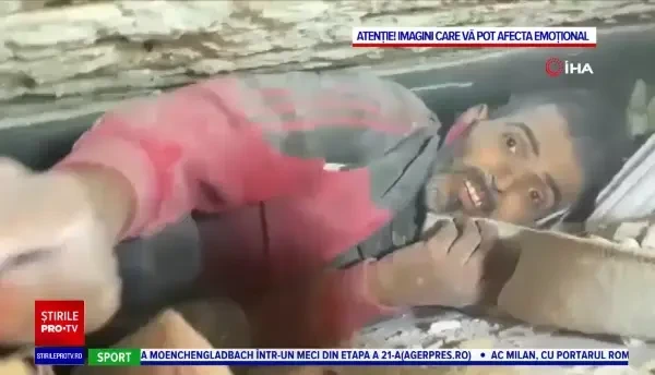 Turcia este zguduită de cutremure în continuare. Imaginile filmate de un tânăr prins sub dărâmături