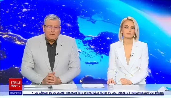 O căprioară a intrat din greșeală într-o clasă prin fereastră și a rămas blocată. Incidentul a fost filmat