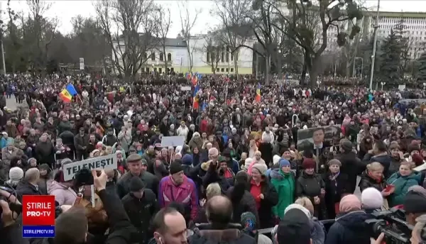 Manifestanții pro-ruși de la Chișinău au cerut guvernului să achite integral facturile la energie pe perioada iernii