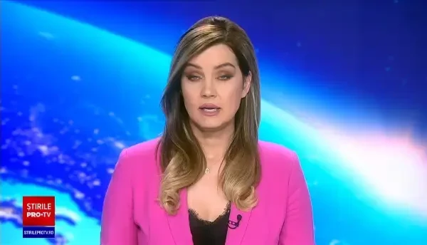 O adolescentă din Alba a furat mașina părinților și a făcut accident. A fost grav rănită