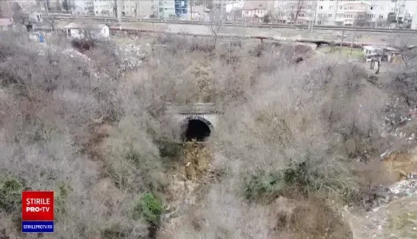 Tunel abandonat sub Constanța, cheia deblocării portului asaltat de cerealele ucrainene. A fost realizat de Anghel Saligny