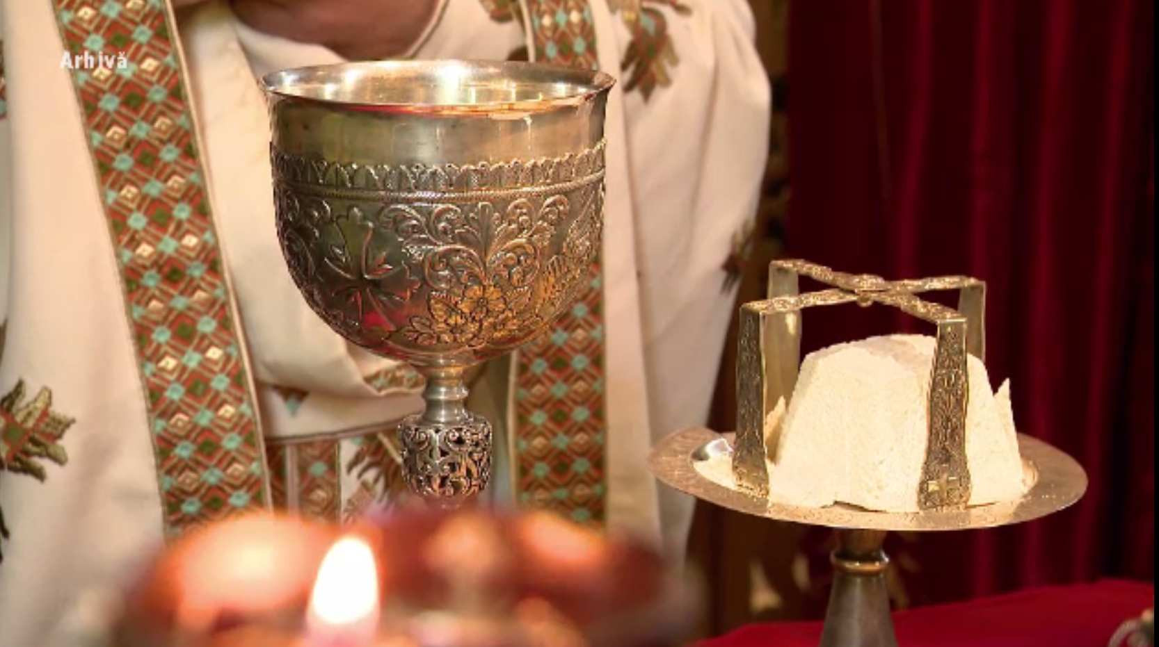 Femeia din Băbana care l-a șantajat preotul din sat cu poze compromițătoare, pusă sub control judiciar