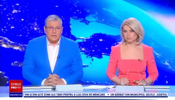 Motivul pentru care acest bărbat s-a îmbăiat în miere, în mijlocul străzii